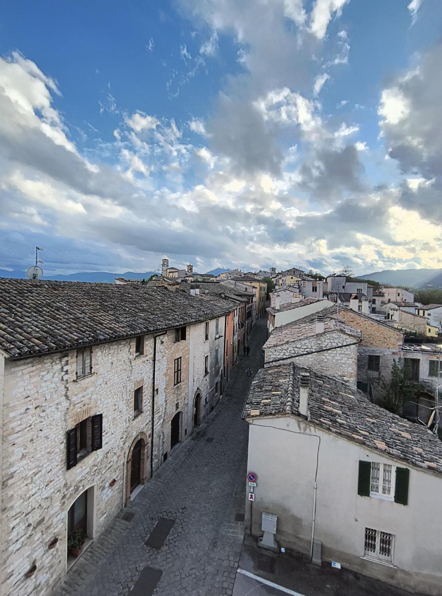 Degli Alessandri House Sassoferrato Екстер'єр фото